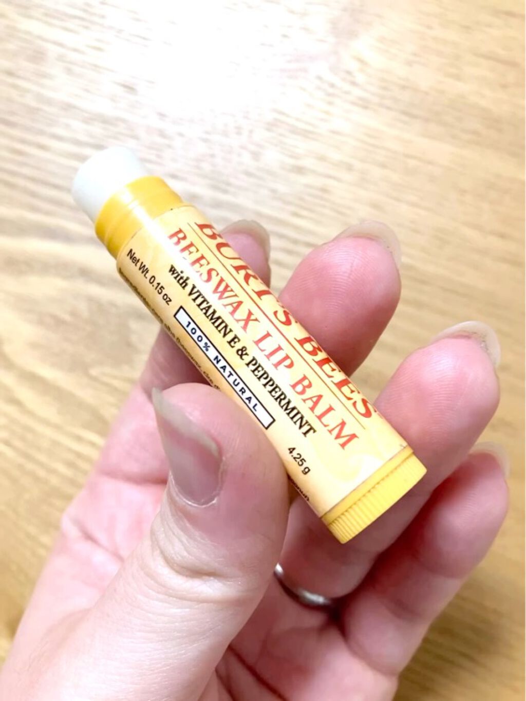 Moisturizing Lip Balm/BURT'S BEES/リップケアの動画クチコミ1つ目