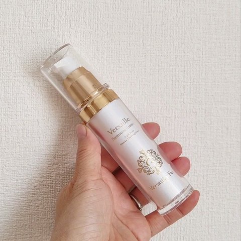 プレミアムエッセンス/ヴェルサイユファーム/美容液の動画クチコミ3つ目