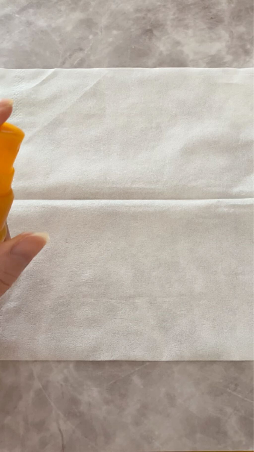 フィキシング ミスト/PAUL & JOE BEAUTE/フィックスミストの動画クチコミ3つ目