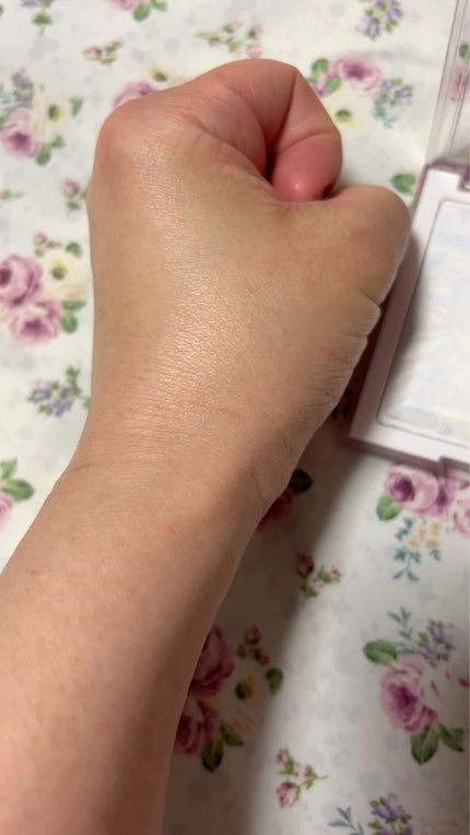 dasique コレクティングフィニッシュパウダーのクチコミ「
🐈⬛dasiqueコレクティングフィニッシュパウダー02.MilkyLight🐾
.....」(2枚目)