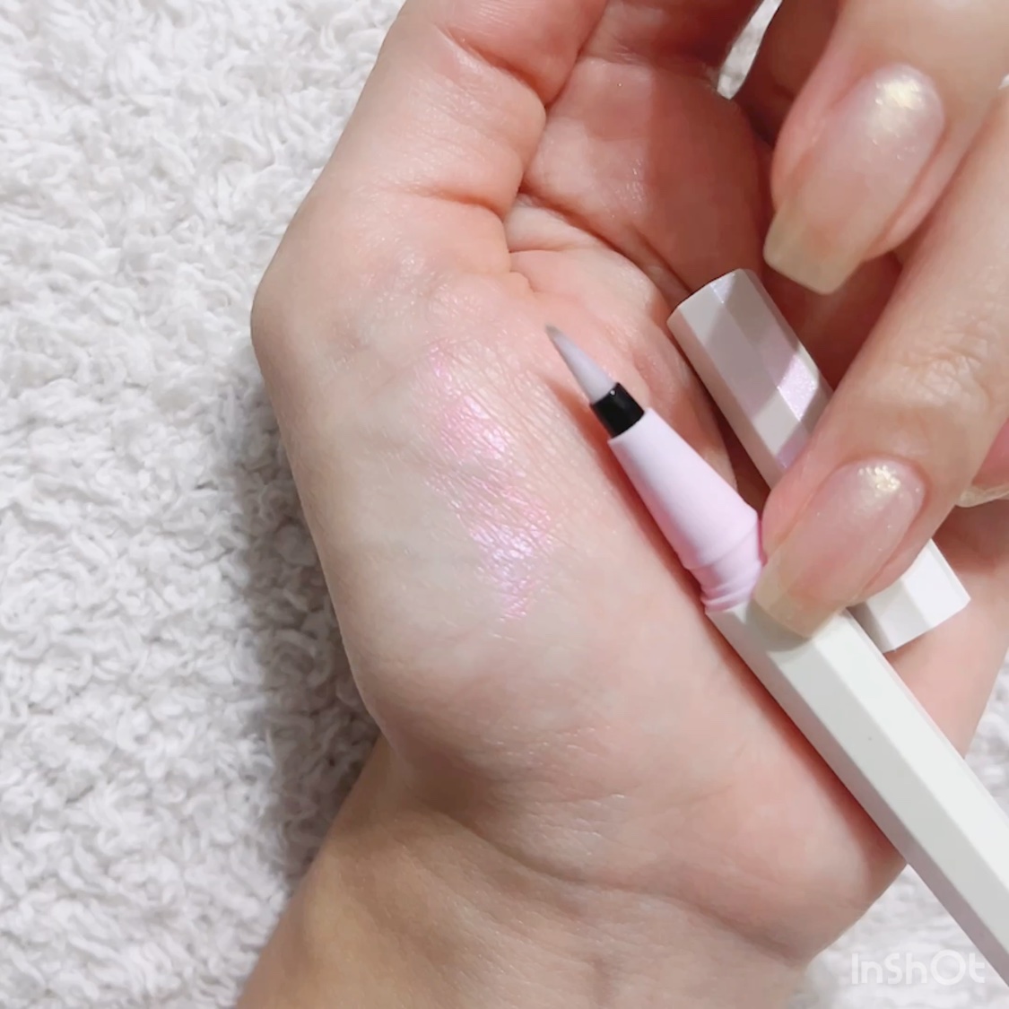 SHADE LINER/UZU BY FLOWFUSHI/リキッドアイライナーの動画クチコミ1つ目