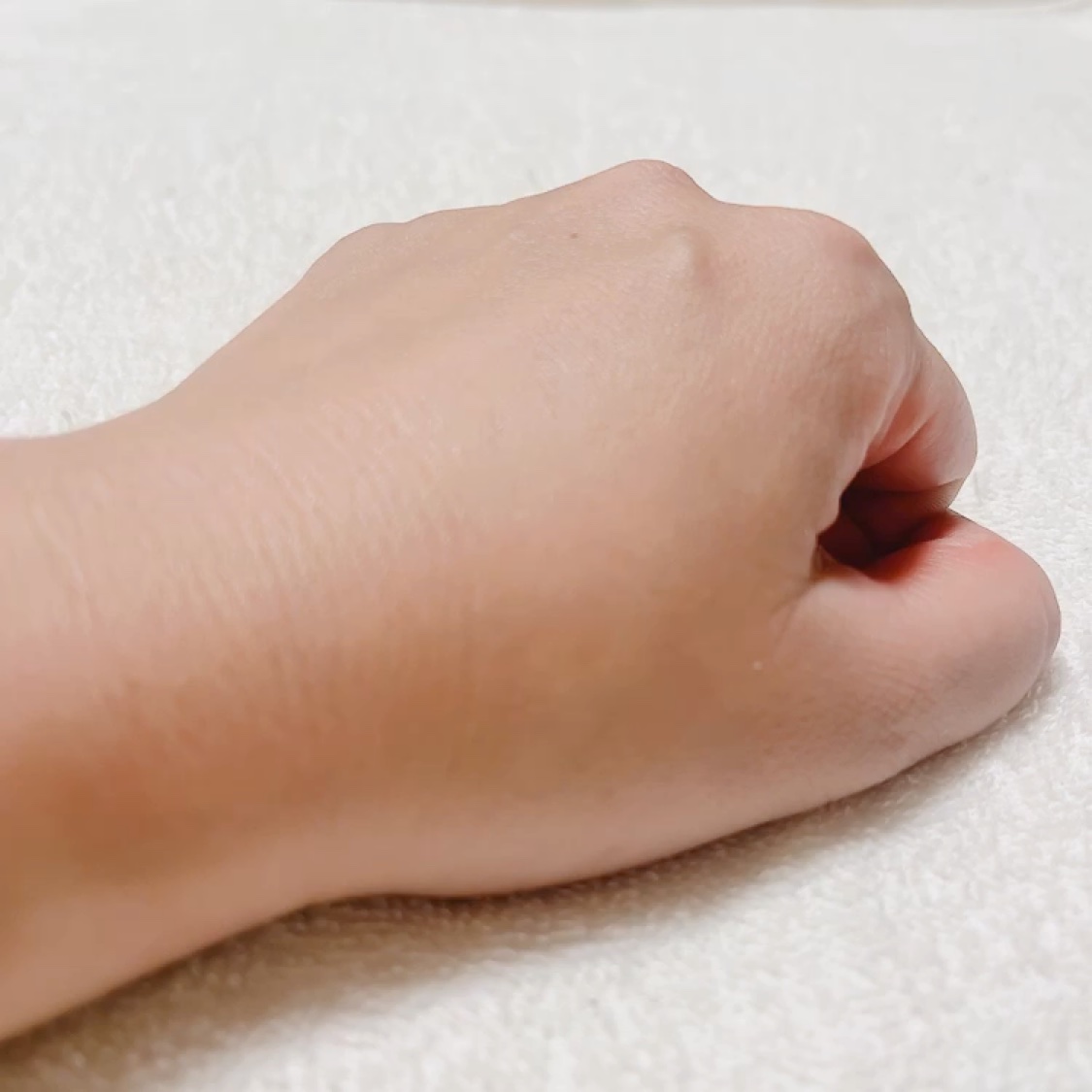 ヴェルサイユファームプレミアムクリーム/ヴェルサイユファーム/フェイスクリームの動画クチコミ1つ目