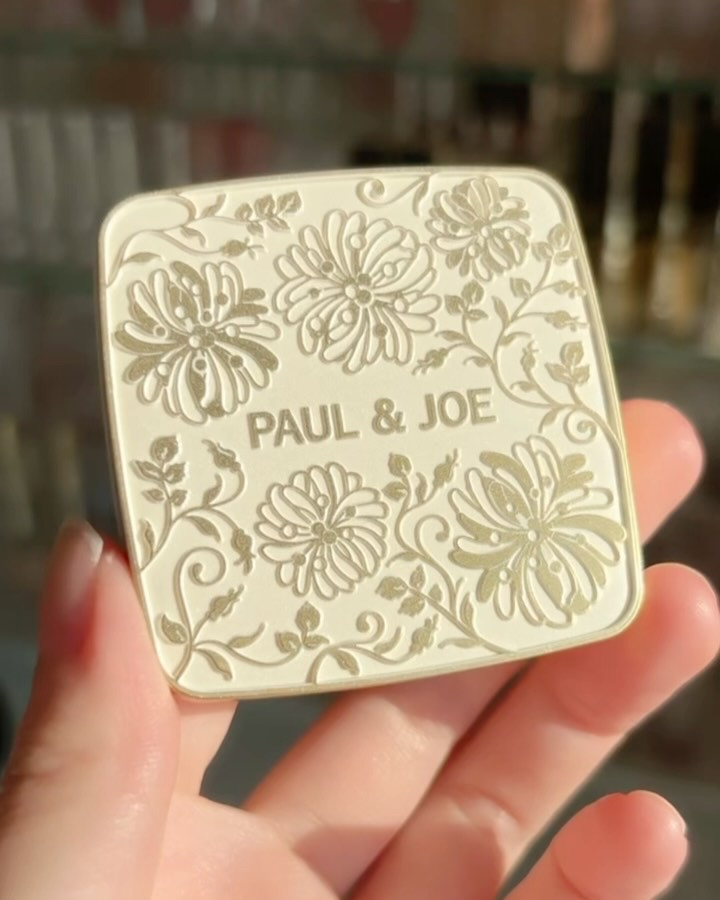 フェイスカラー ブラッシュ/PAUL & JOE BEAUTE/パウダーチークを使ったクチコミ（3枚目）