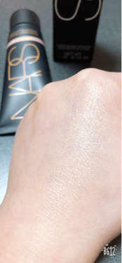 シアーグローファンデーション/NARS/リキッドファンデーションの動画クチコミ1つ目