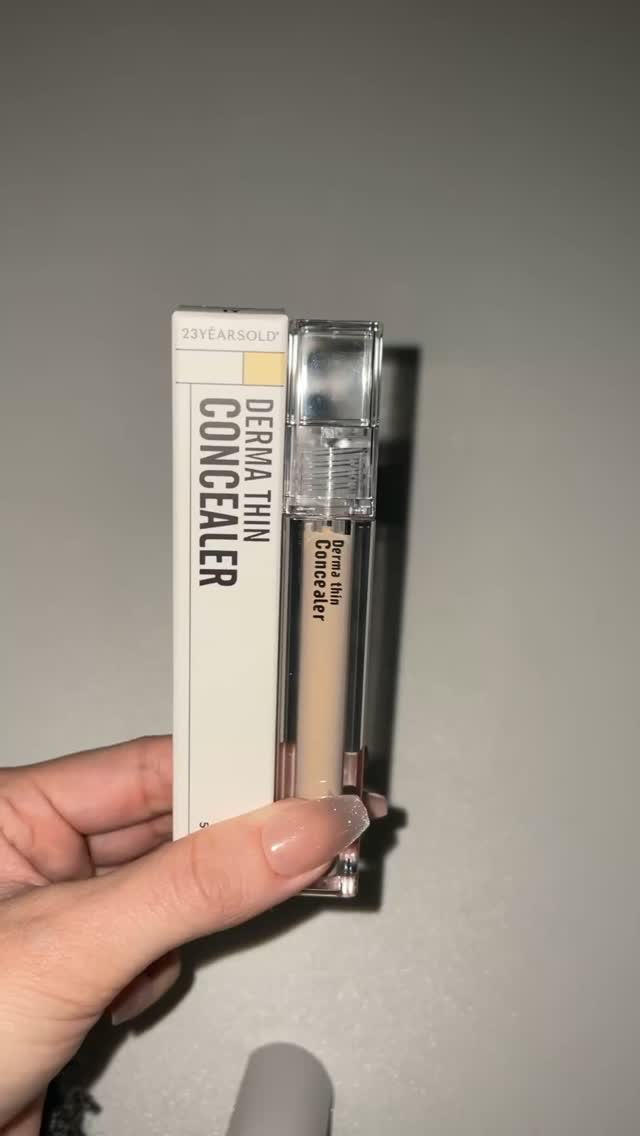 ダーマシンコンシーラー/23years old/リキッドコンシーラーを使ったクチコミ（1枚目）