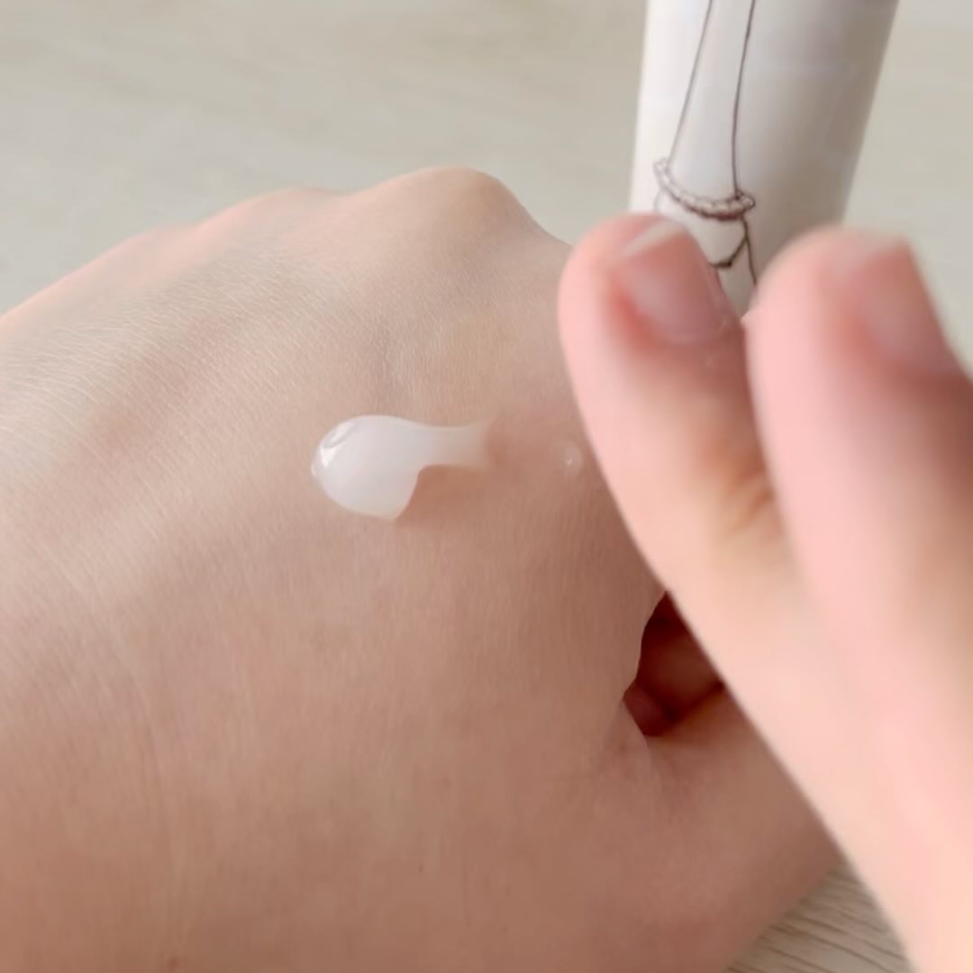 ハリーハリー 薬用おとなの美くびクリーム リッチ（医薬部外品）/ハリーハリー/ネック・デコルテケアを使ったクチコミ（2枚目）