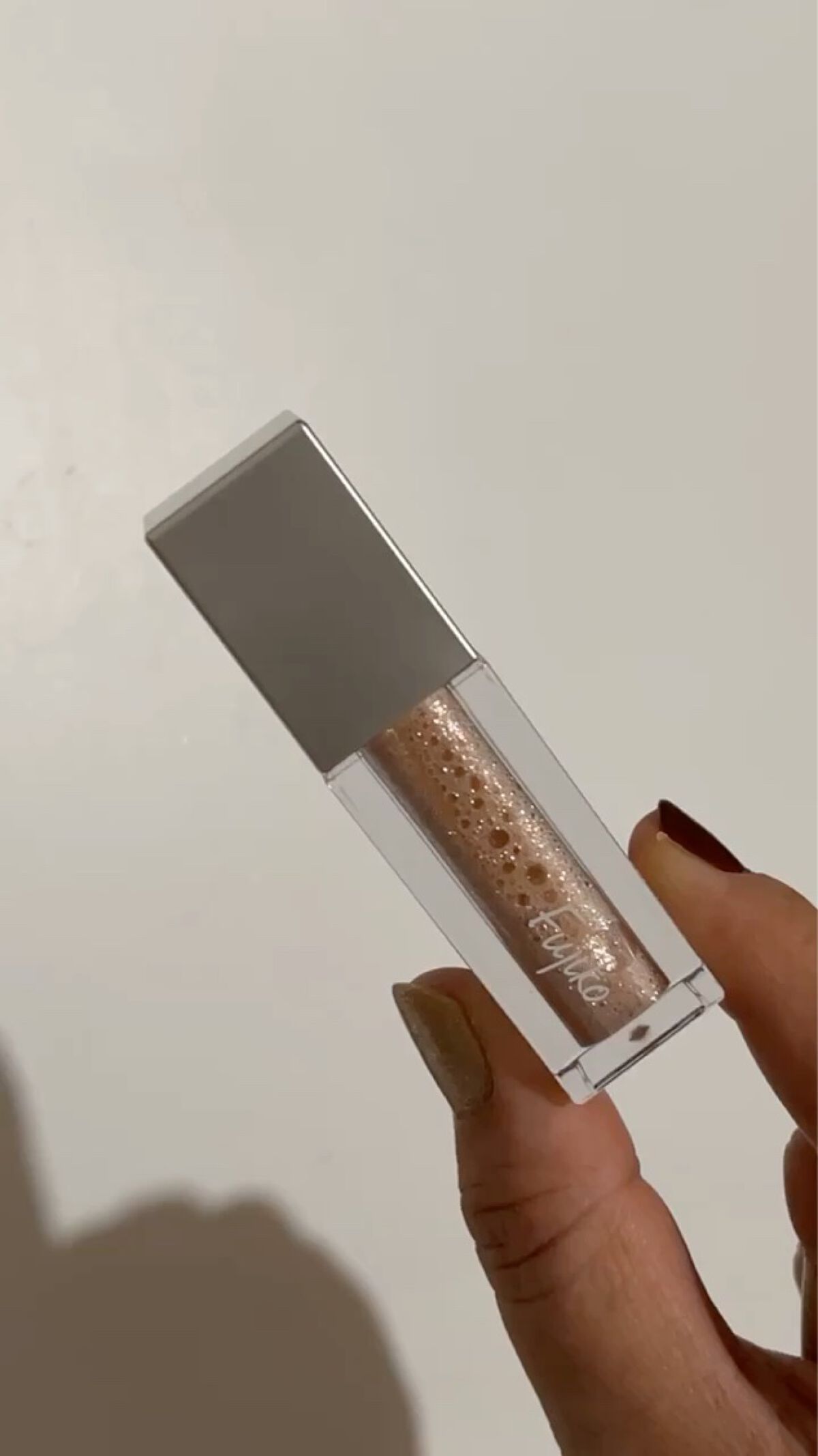 シェイクシャドウSV/Fujiko/リキッドアイシャドウの人気ショート動画