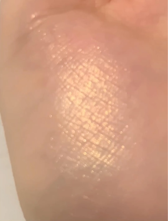 ゴールドダスト　ライトライトリフレクティング セッティングパウダー/NARS/プレストパウダーの動画クチコミ2つ目