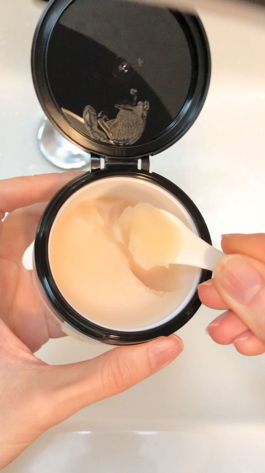 マヌカハニー クレンジングバーム/アピセラピーコスメティクス/クレンジングバームの人気ショート動画