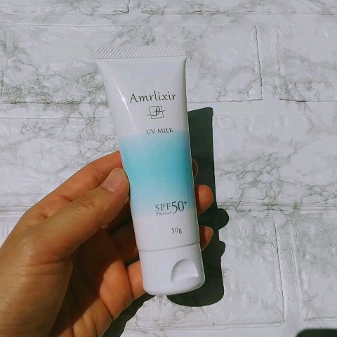 アムリクシア UVミルク/Amrlixir/日焼け止め・UVケアを使ったクチコミ（2枚目）