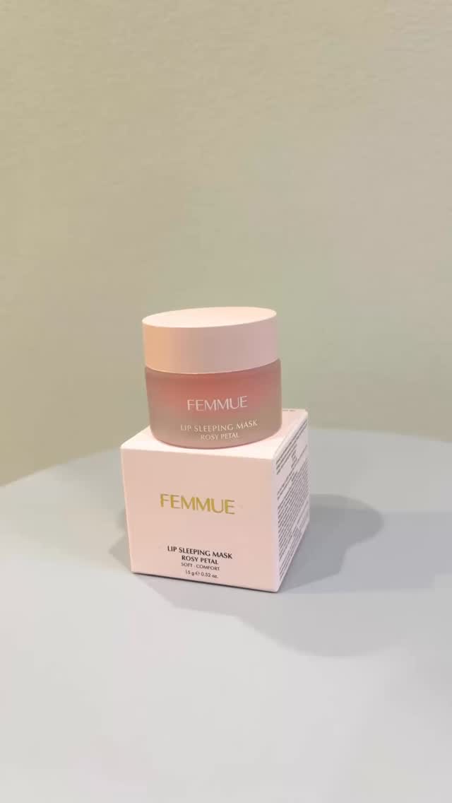 VCセラムを使ってからすっかり虜なFEMMUE☽
お花のエッセンスをたっぷり使った
スキンケアアイテムの使用感がどれも良くて、
リップケアにも期待ができそう！と思って
乾燥対策にリップケアアイテムを新投入。
⁡
✴︎FEMMUE ( @fe