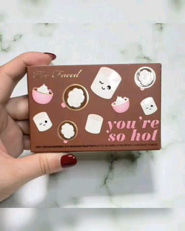 ユー アー ソー ホット ホット ココア アイシャドウ パレット/Too Faced/アイシャドウパレットの動画クチコミ1つ目