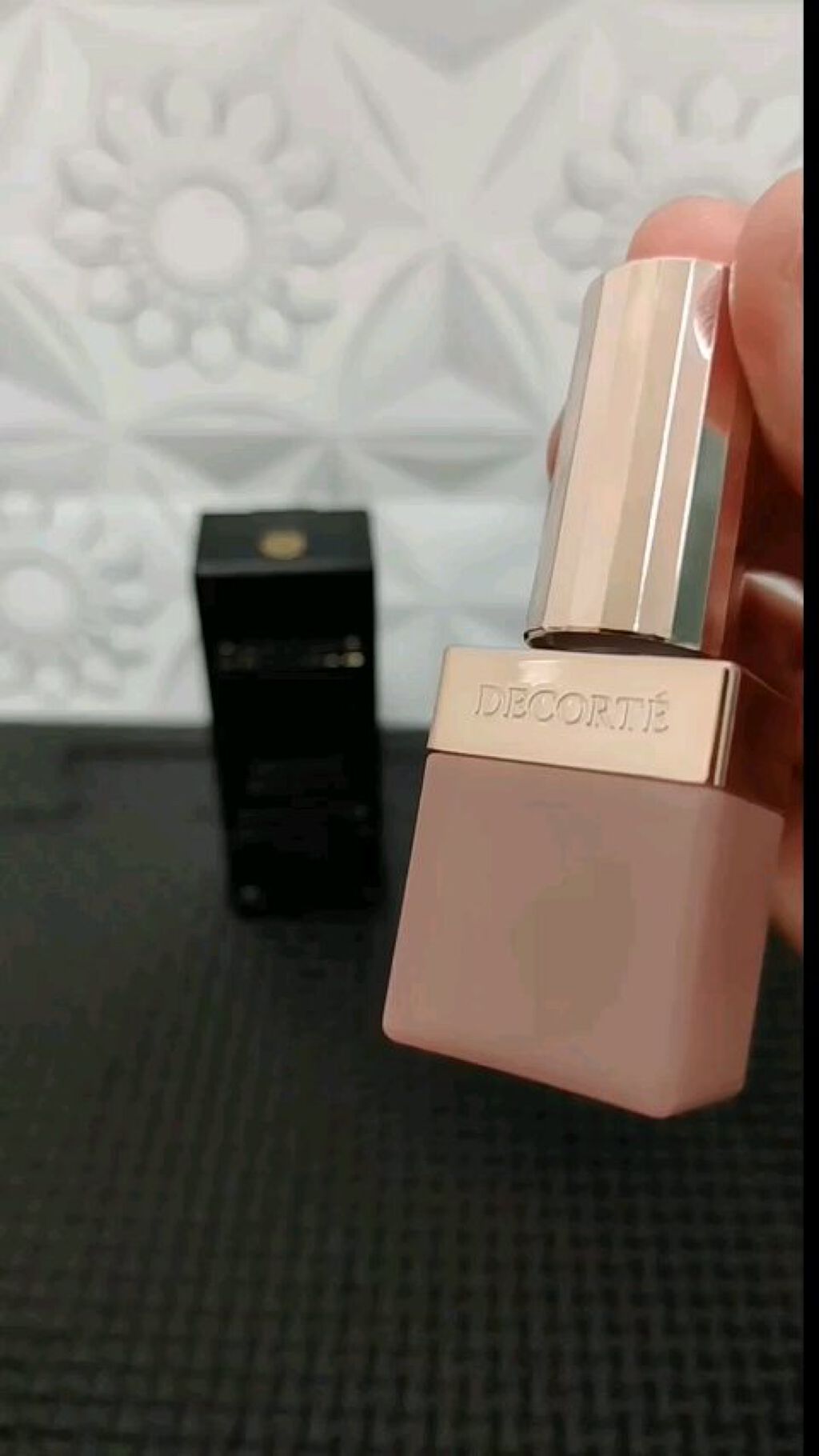 ソフニング リップエマルジョン/DECORTÉ/リップ美容液の動画クチコミ1つ目