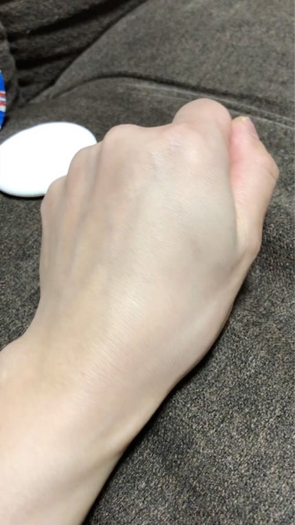 ソーラーグロウ ヘルシーグロウ クッションファンデーション/DOLCE&GABBANA BEAUTY/クッションファンデーションの動画クチコミ4つ目