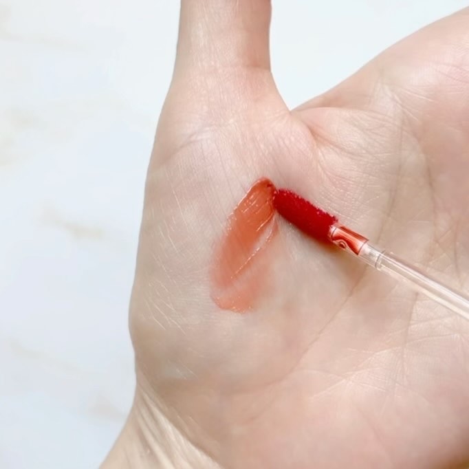 ニュープラネットティント/S2ND/リップティントの動画クチコミ4つ目