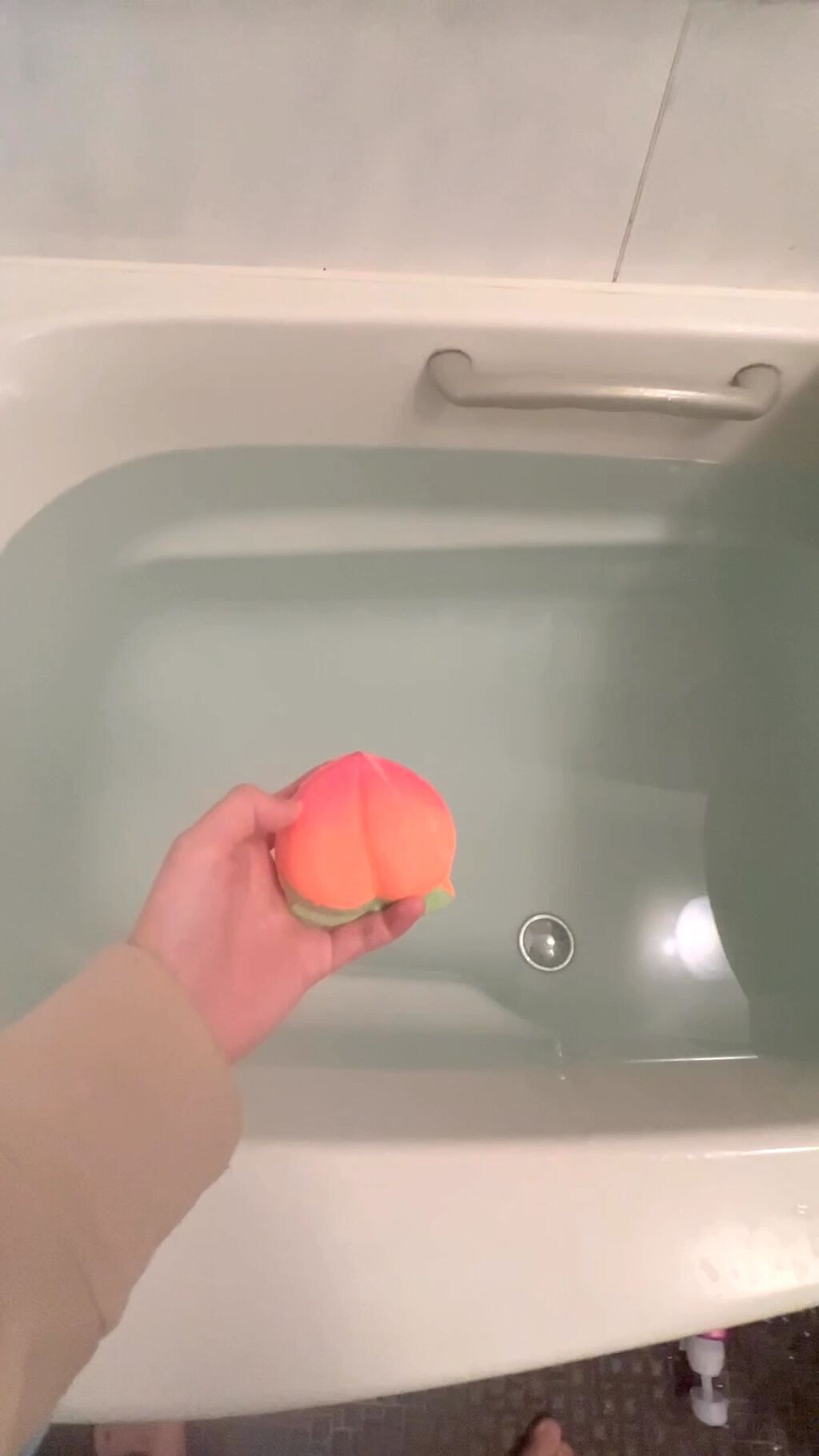 ピーチィ ボム/ラッシュ/炭酸系入浴剤を使ったクチコミ（1枚目）