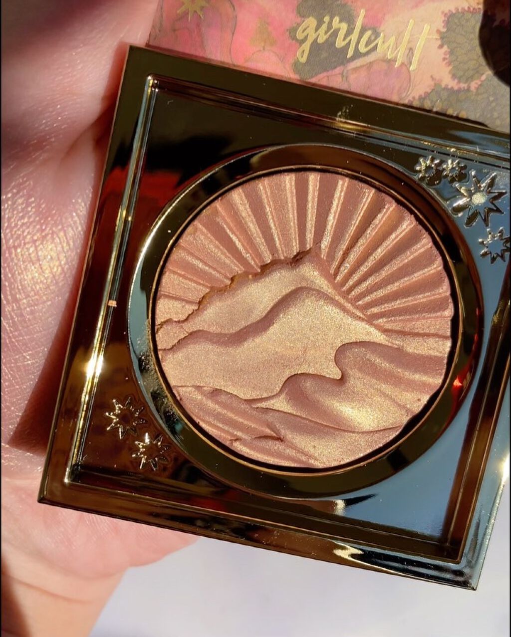 山海シリーズ グロウハイライト＆チーク/GirlCult/パウダーハイライトを使ったクチコミ（3枚目）