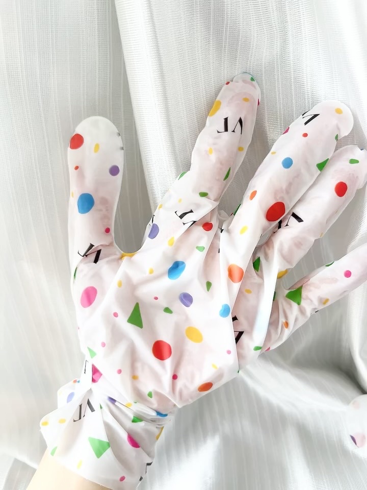 リードルショット リッチハンドマスク/VT/ハンドクリームの動画クチコミ2つ目