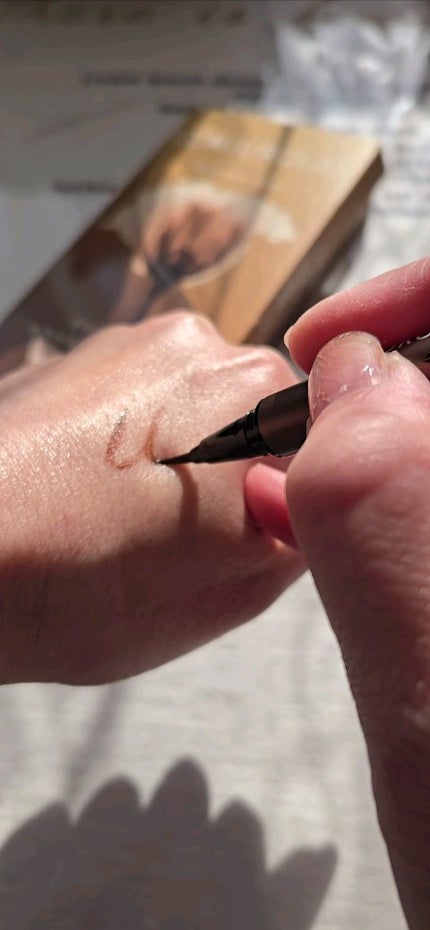 スキルレスライナー/LUMIURGLAS/リキッドアイライナーの人気ショート動画