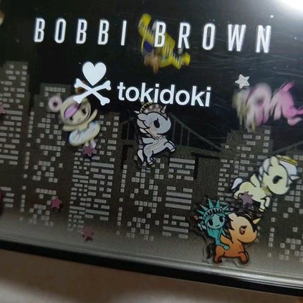 コスモ ユニバース アイシャドウ パレット/BOBBI BROWN/アイシャドウパレットの人気ショート動画