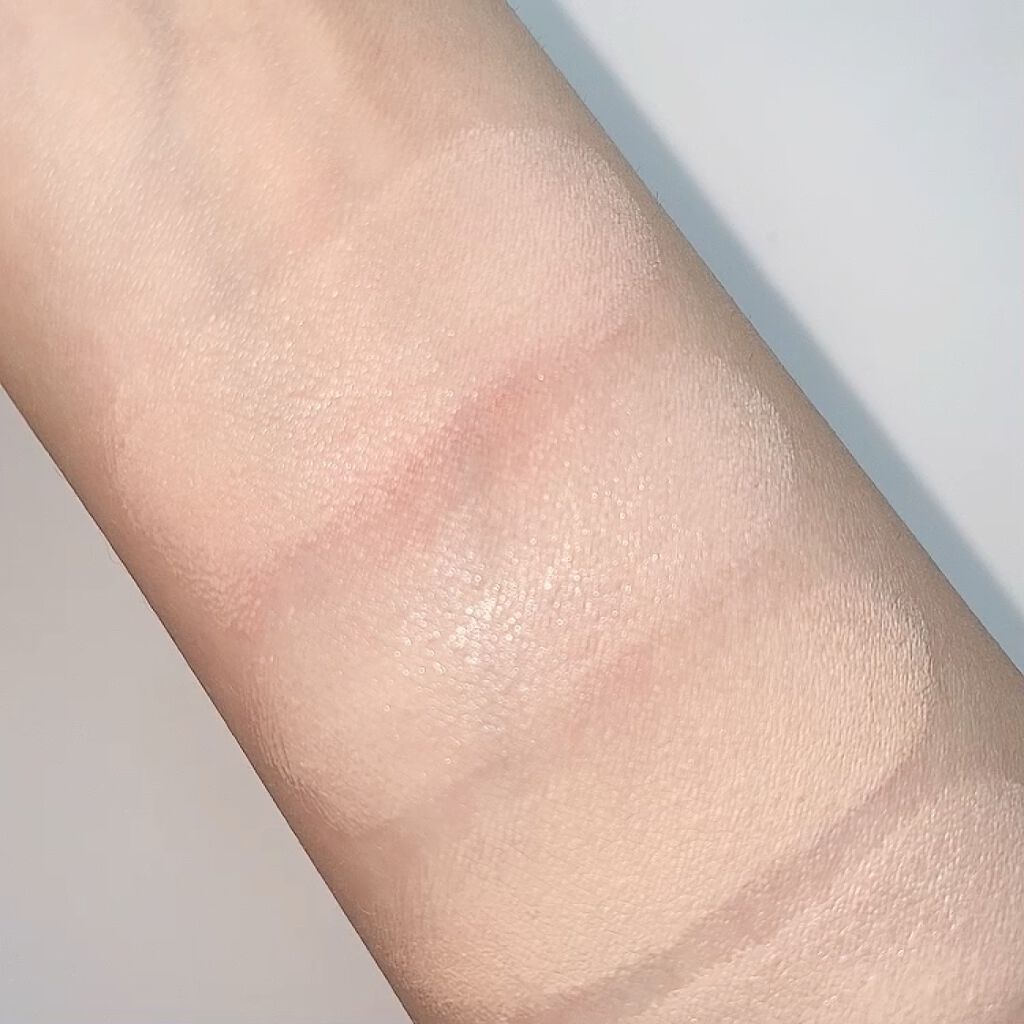 マイグロウクリームクッション/TIRTIR(ティルティル)/クッションファンデーションの動画クチコミ4つ目