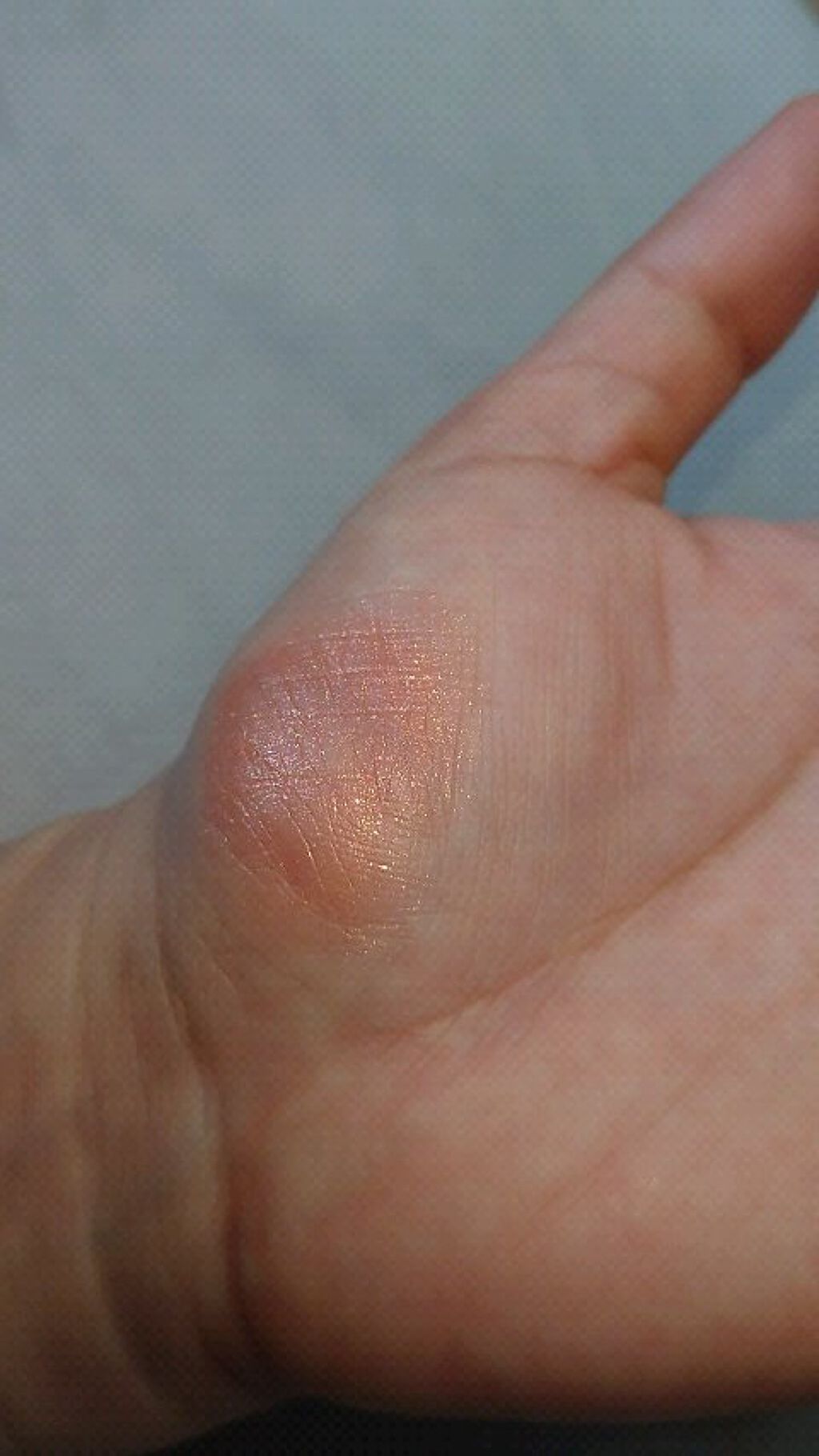 グリッタープリズム シャドウ マーブル/MISSHA/単色アイシャドウの動画クチコミ3つ目