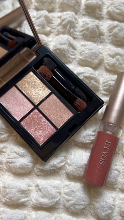 2024 ホリデーコフレ/エトヴォス/メイクアップキットの人気ショート動画