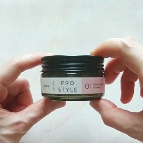 ニュアンスメイクオイルバーム アレンジ/プロスタイル/ヘアバームの動画クチコミ1つ目