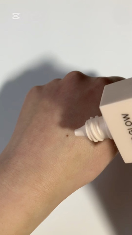 シアーグローベース/NUDIQUE/化粧下地を使ったクチコミ（2枚目）