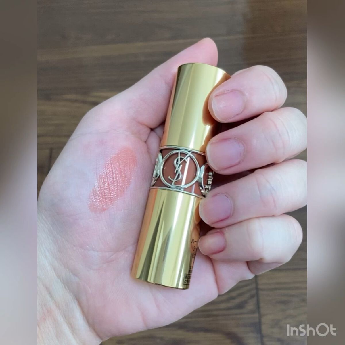 ルージュ ヴォリュプテ シャイン/YVES SAINT LAURENT BEAUTE/口紅の人気ショート動画