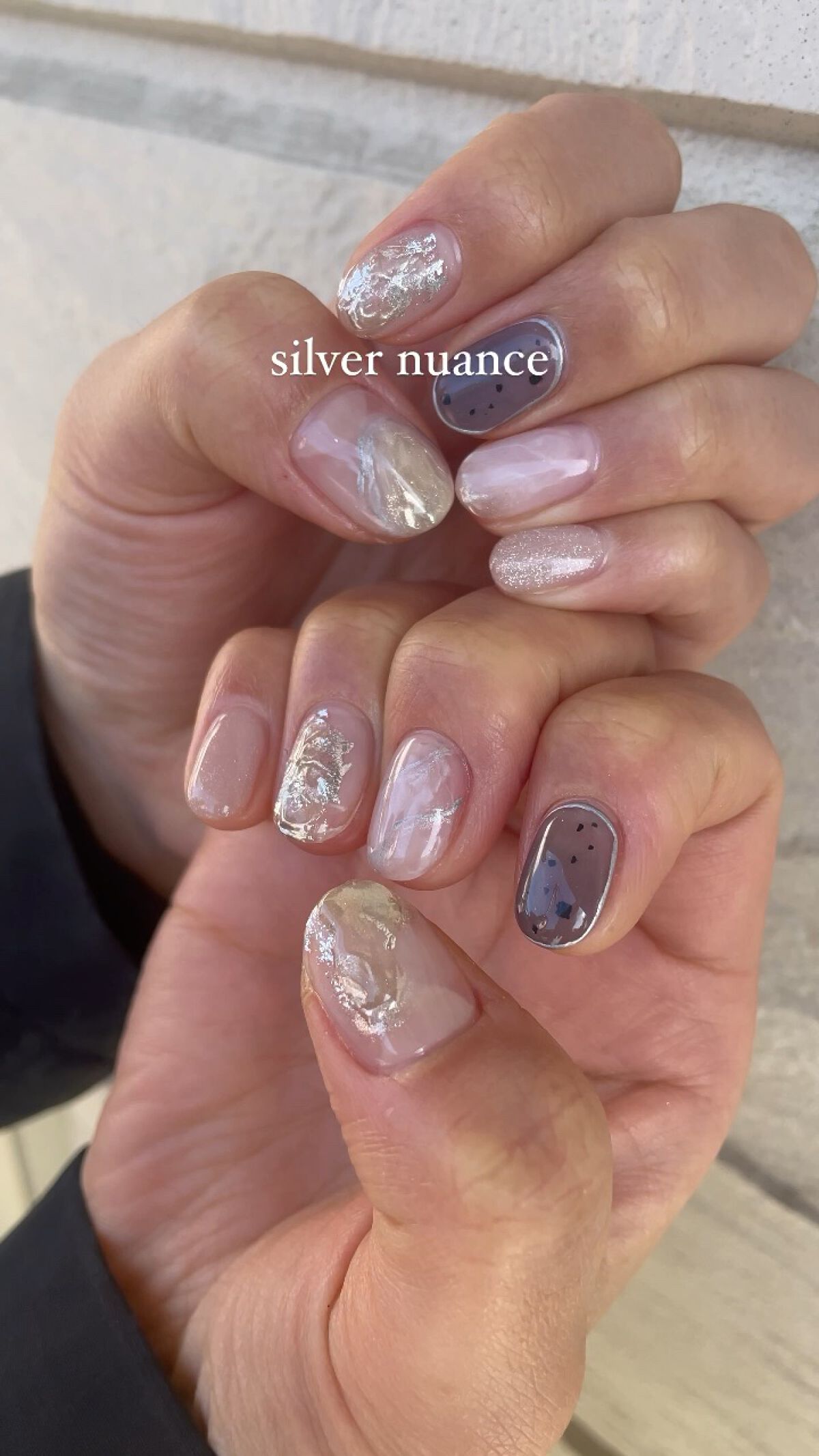 #ジェルネイル,#セルフネイル,#シルバーネイル,#ミラーネイル,#ニュアンスネイル,#淡色ネイル,#newネイルのネイルデザイン