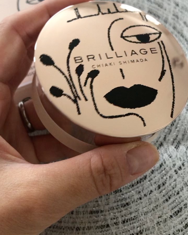 パウダリーファンデーション オーセンティックウーマン ダズリング スキン/ブリリアージュ/パウダーファンデーションの動画クチコミ5つ目