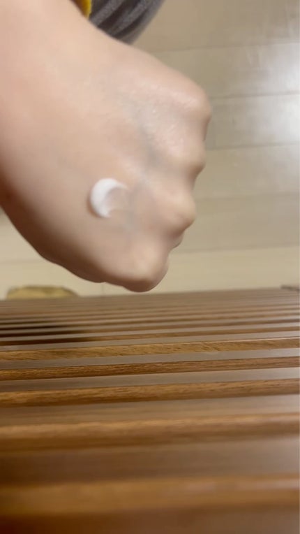 オスマンサス ハンドクリーム/L'OCCITANE/ハンドクリームを使ったクチコミ(2枚目)