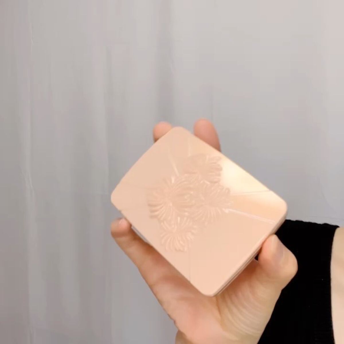 ヴェール ファンデーション/PAUL & JOE BEAUTE/パウダーファンデーションを使ったクチコミ（2枚目）