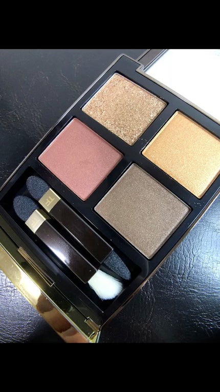 アイ カラー クォード/TOM FORD BEAUTY/アイシャドウパレットの人気ショート動画