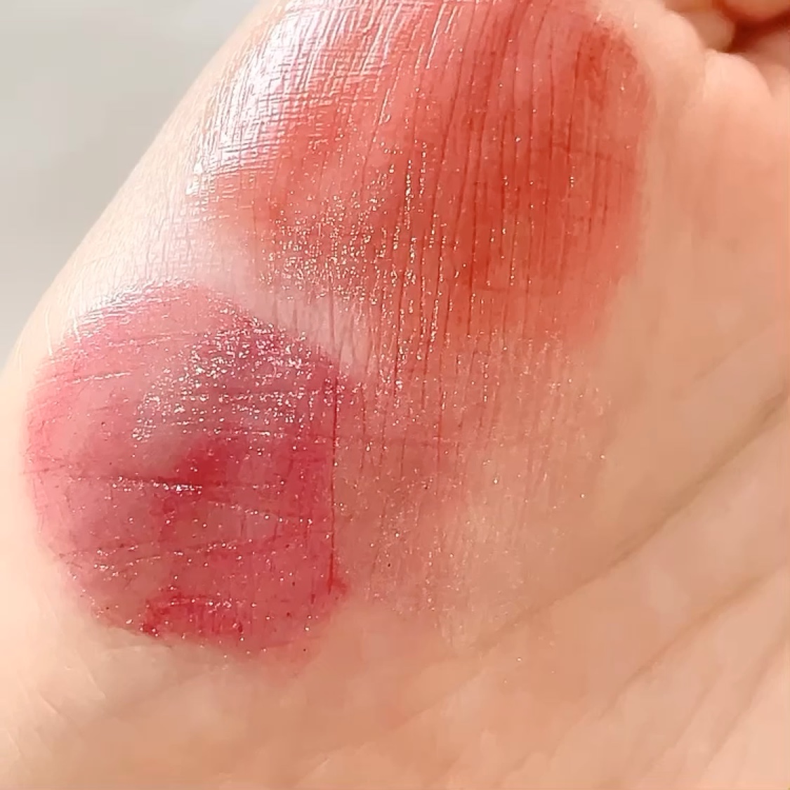 コンフォート リップオイル シマー/CLARINS/リップグロスの動画クチコミ2つ目