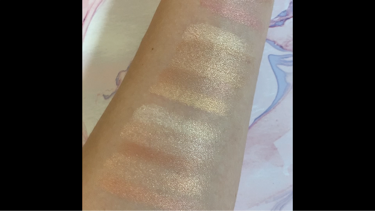 ハイライトグロウ シマーブリックパレット/BOBBI BROWN/パウダーハイライトの動画クチコミ3つ目