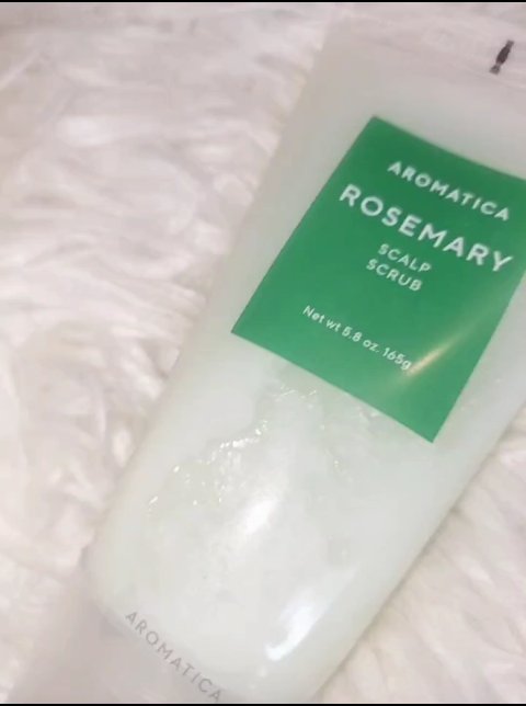 ローズマリー スカルプ スクラブ/AROMATICA/ヘッドスクラブを使ったクチコミ（2枚目）