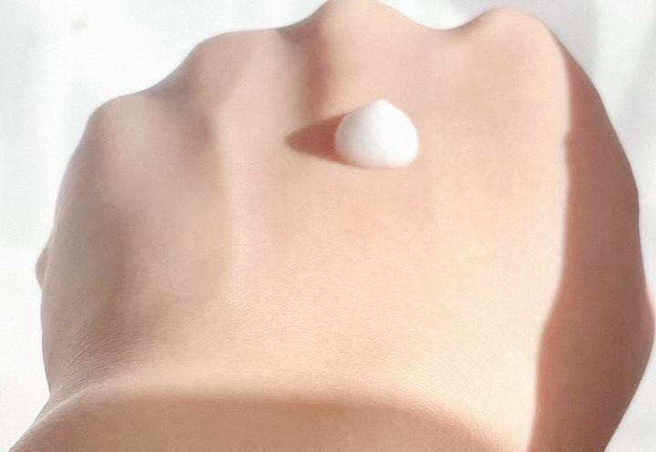 フレグランスヘアミルク フローラルブーケ/TIAROOM/ヘアミルクの動画クチコミ5つ目