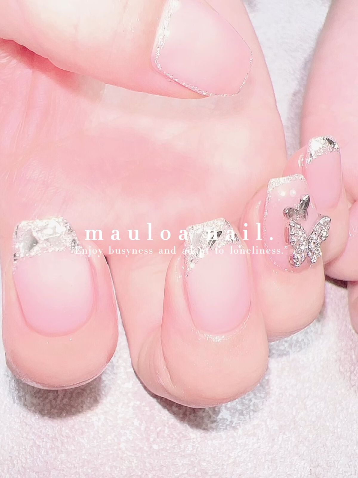 #ネイル,#冬ネイル,#アートネイル,#海ネイル,#ミラーアートネイル,#ニュアンスネイル,#くすみカラーネイル,#サマーネイル,#ジュエリーネイル,#ミラーネイル,#牛柄ネイル,#スタッズネイル,#太陽ネイル,#天王寺ネイル,#シンプルネイル,#タイル柄ネイル,#cow柄ネイルのネイルデザイン