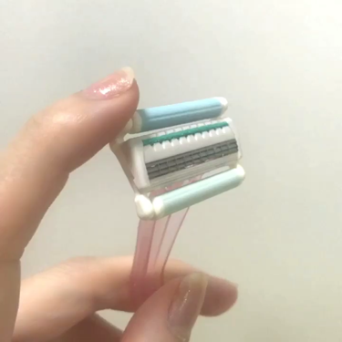 キャミ剃ーる/貝印/シェーバーを使ったクチコミ（3枚目）