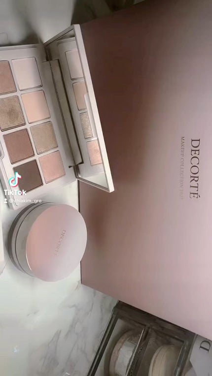 フェイスパウダー/DECORTÉ/ルースパウダーの人気ショート動画