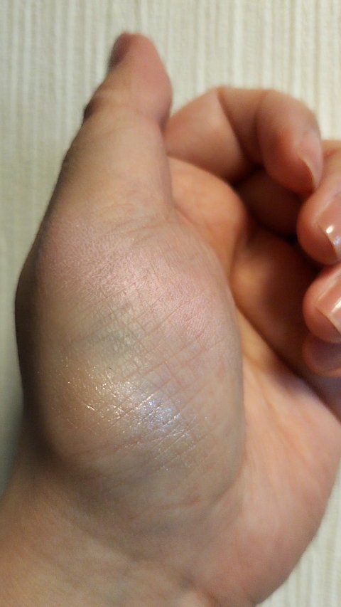 モイストピュアカラーリップ/ニベア/リップクリームを使ったクチコミ（3枚目）