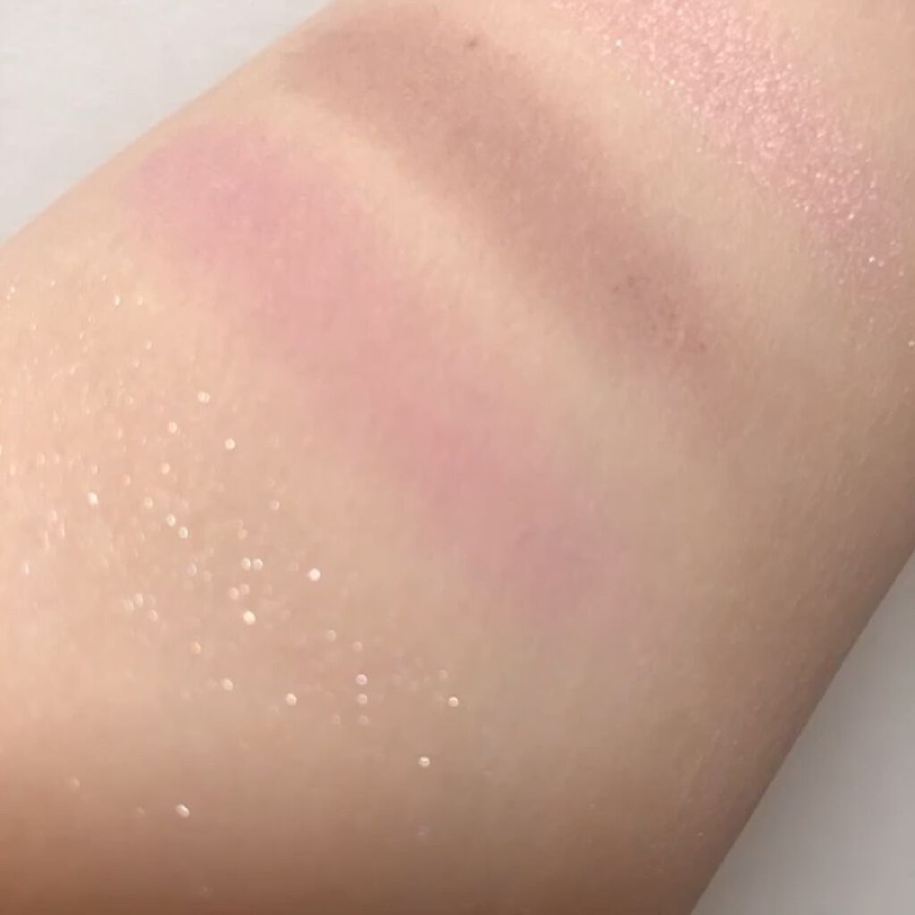 ブラッシュ トリニティ/ADDICTION/パウダーチークの動画クチコミ2つ目