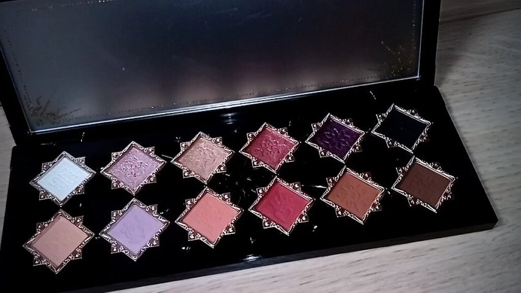 フラワーノーズ ダークエンジェル/ブリリアントプラス/アイシャドウパレットの動画クチコミ3つ目