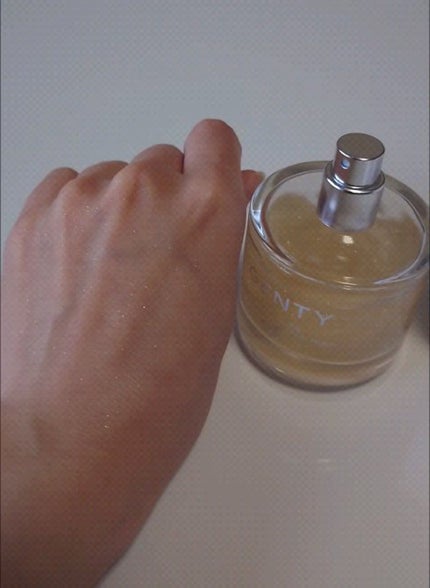 ホーリー キス グロウ フレグランス ミスト/GENTY/香水(レディース)を使ったクチコミ(2枚目)