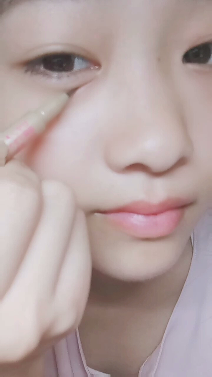 トーンアップアイシャドウ/CEZANNE/アイシャドウパレットを使ったクチコミ（1枚目）