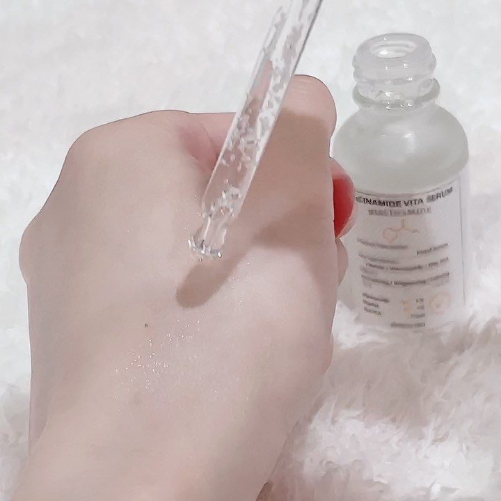 プレミアムナイアシンアミドビタセラム/BERGAMO /美容液の動画クチコミ1つ目