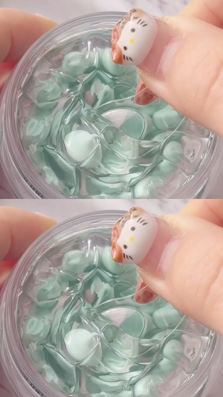 𝓟𝓓𝓡𝓝 𝓹𝓸𝔀𝓮𝓻 𝓭𝓾𝓸 ✨
SNSバズ中の“最強PDRNセット”使ってみたらガチで肌変わった…🥹💗

▼ VT / 
PDRNリードルショット100
PDRNカプセルクリーム100

・毛穴ふっくら、つるん