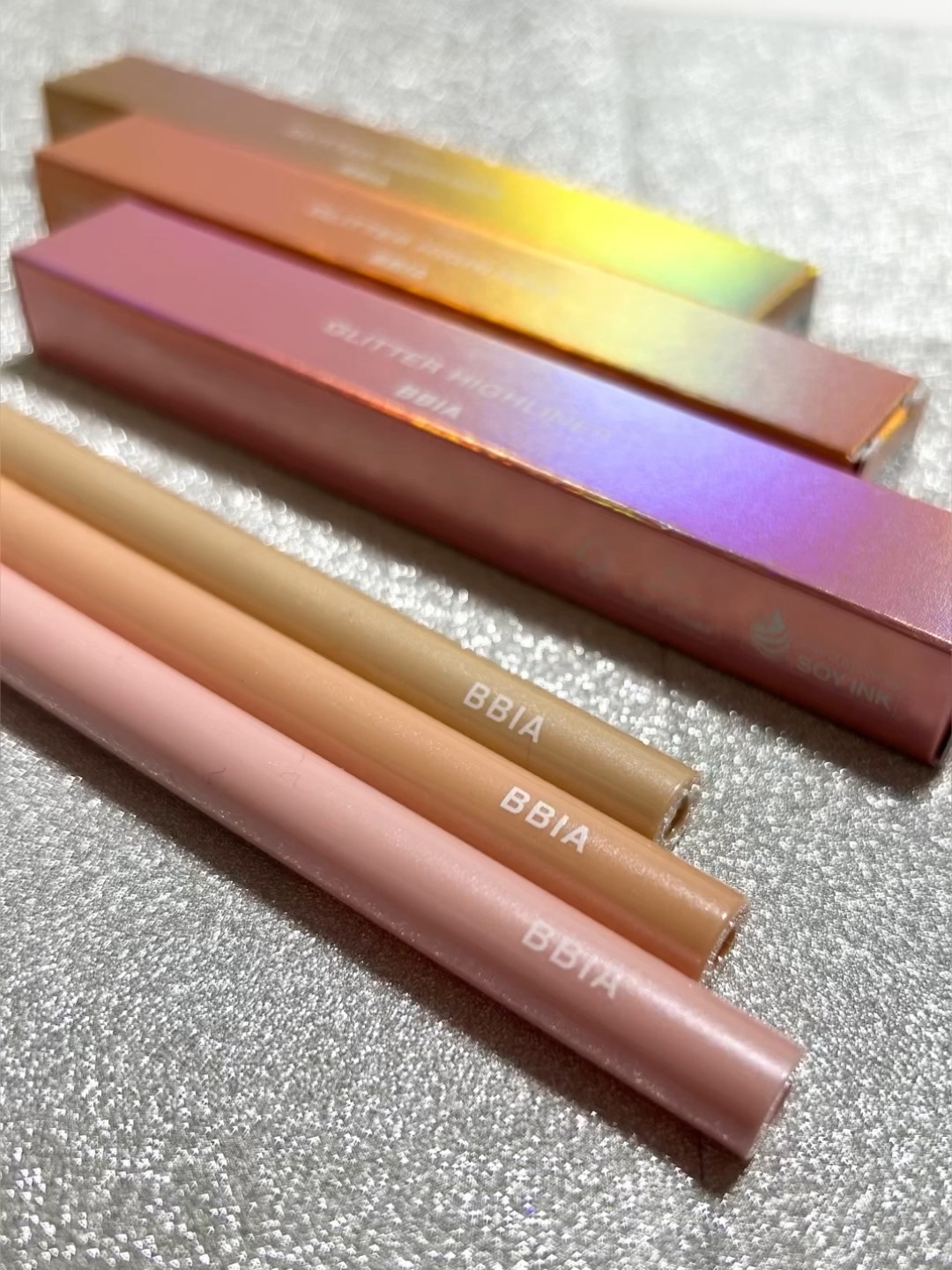 ラストグリッターハイライナー/BBIA/リキッドアイライナーの人気ショート動画